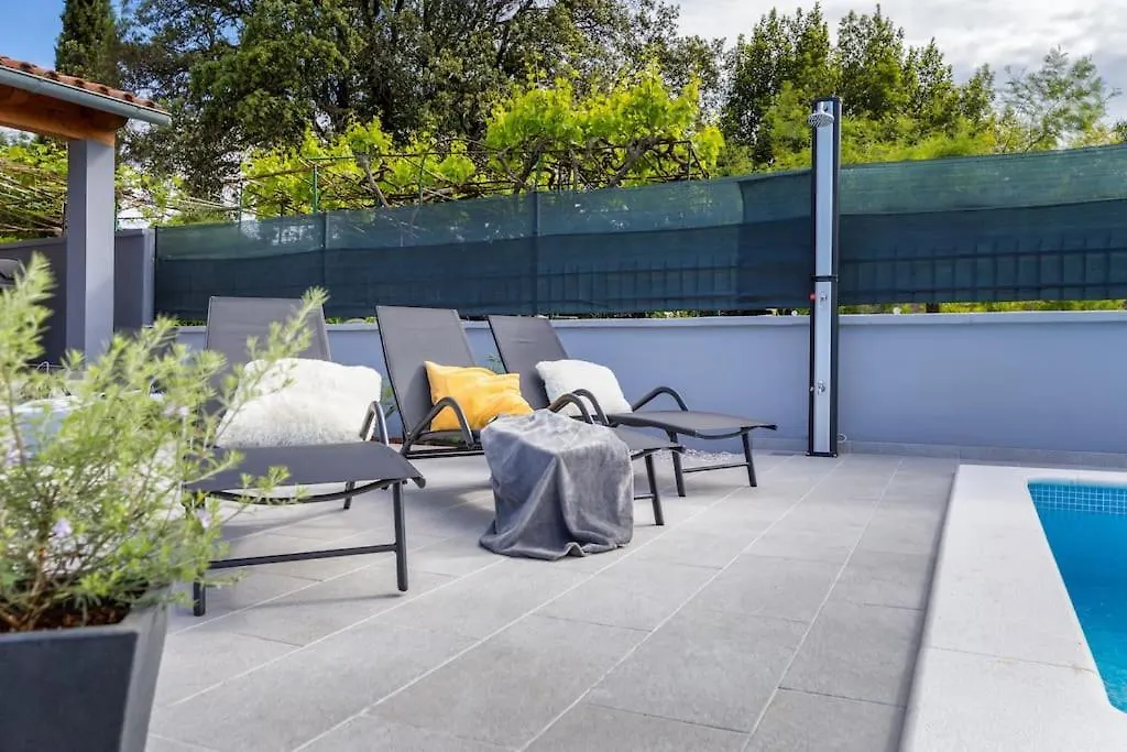 House Katarina With Private Swiming Pool Villa Pula