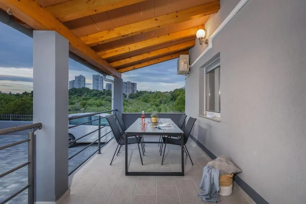 House Katarina With Private Swiming Pool Villa Pula